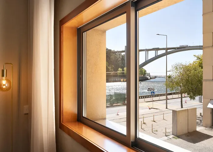 Ouro Views To Douro River *