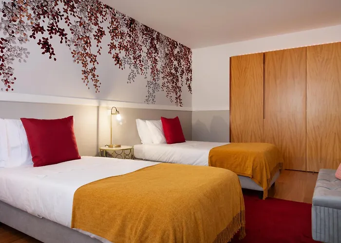 Ouro Views To Douro River