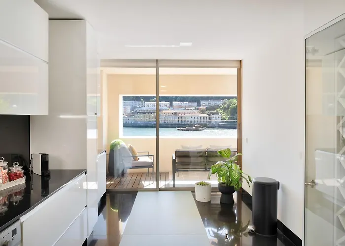 Ouro Views To Douro River * Oporto